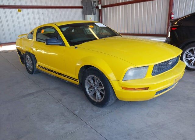 2005 FORD Mustang