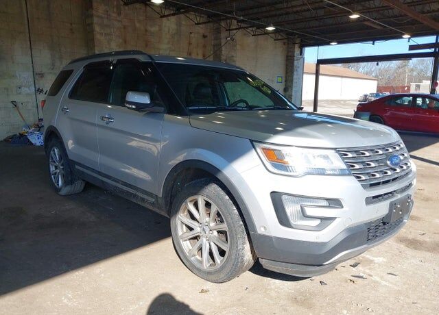 2017 FORD Explorer
