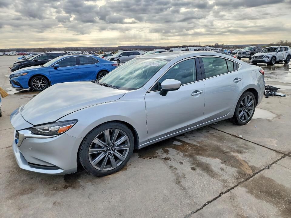 2018 MAZDA Mazda6