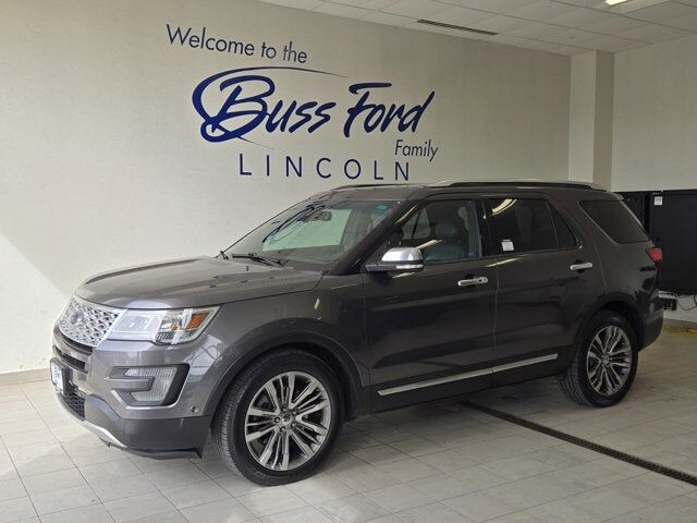 2017 FORD Explorer
