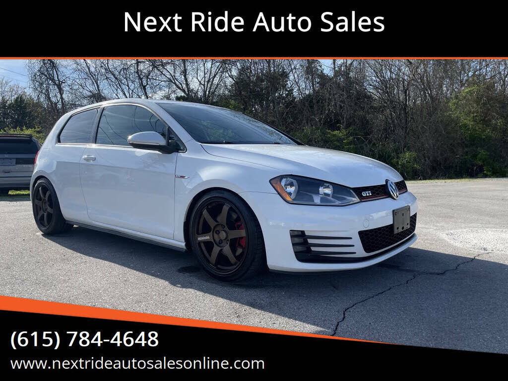 2016 VOLKSWAGEN Golf GTI