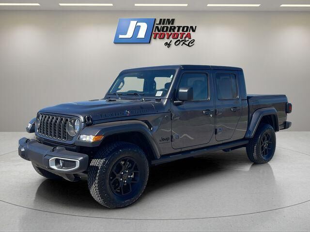 2025 JEEP Gladiator