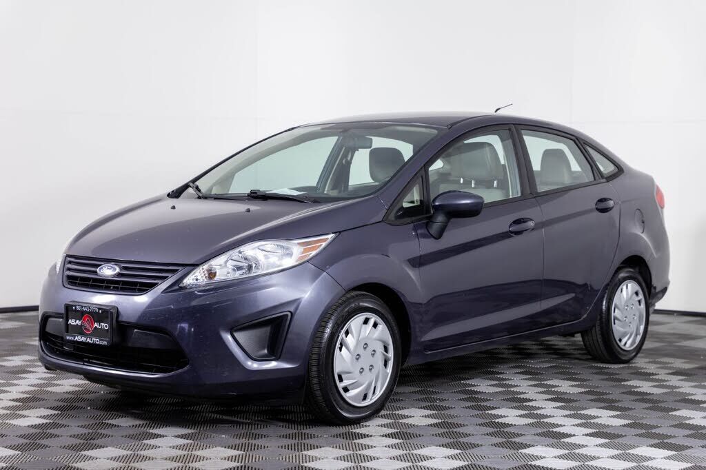 2012 FORD Fiesta