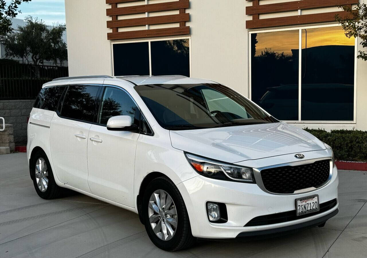 2016 KIA Sedona