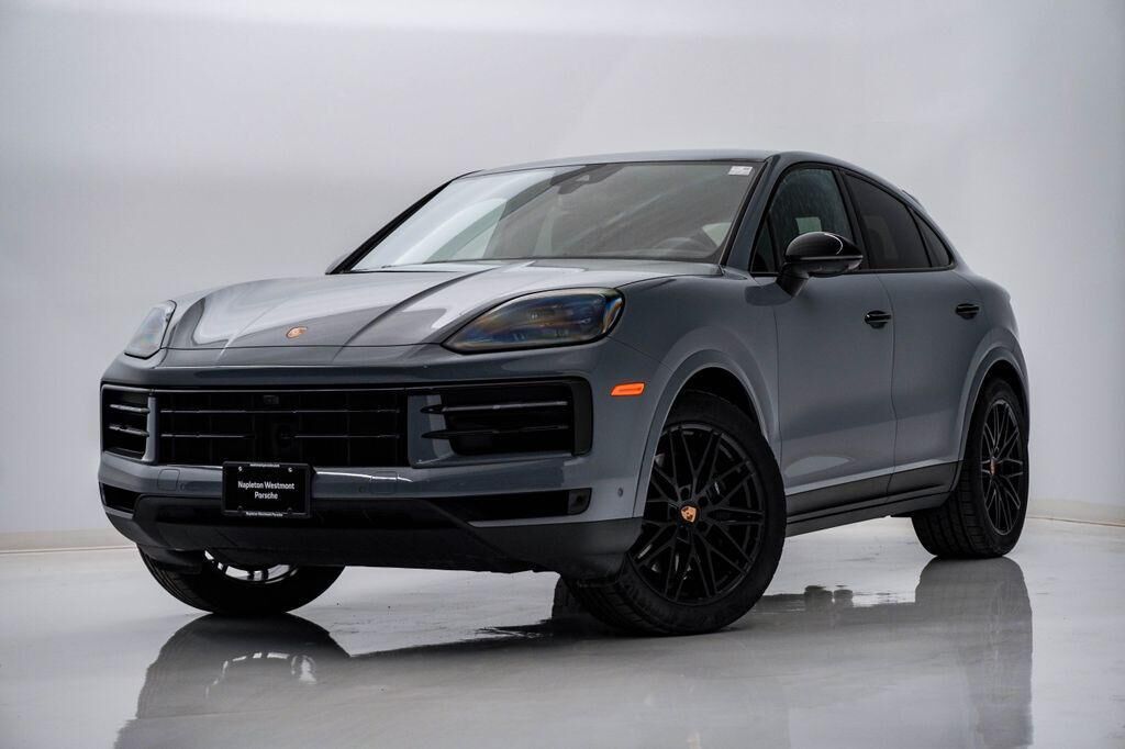 2025 PORSCHE Cayenne