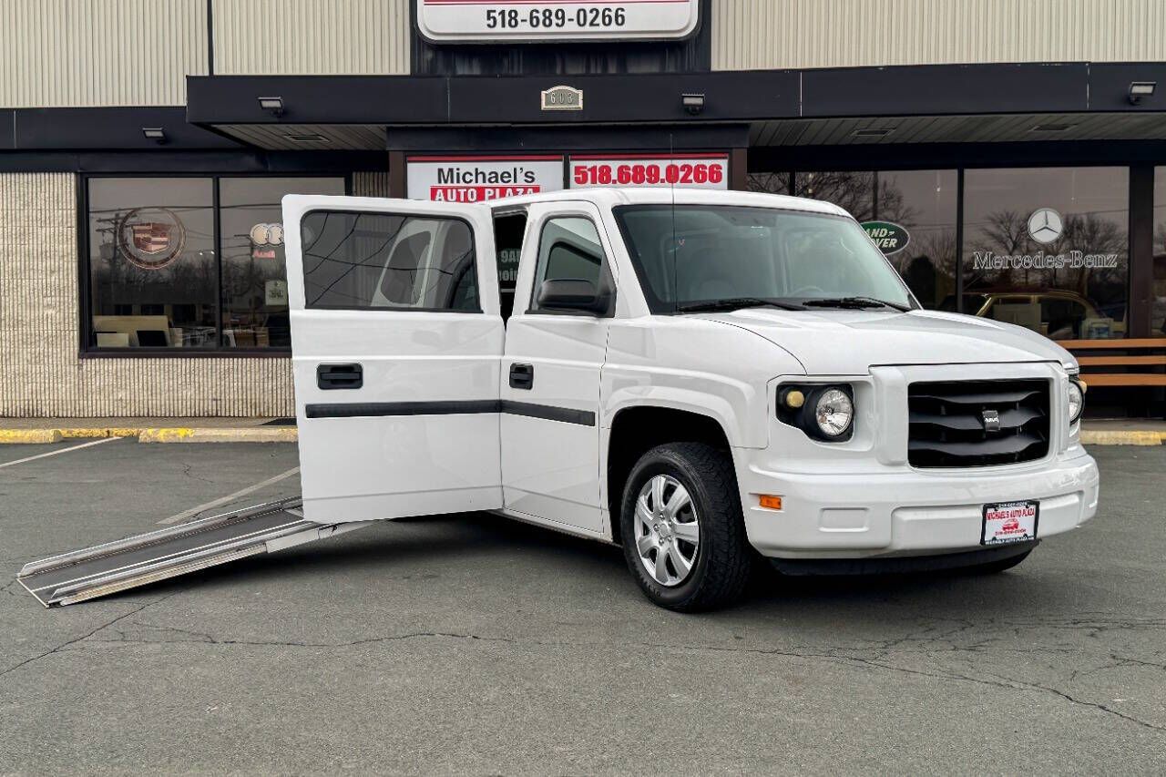 2016 AM GENERAL MV-1