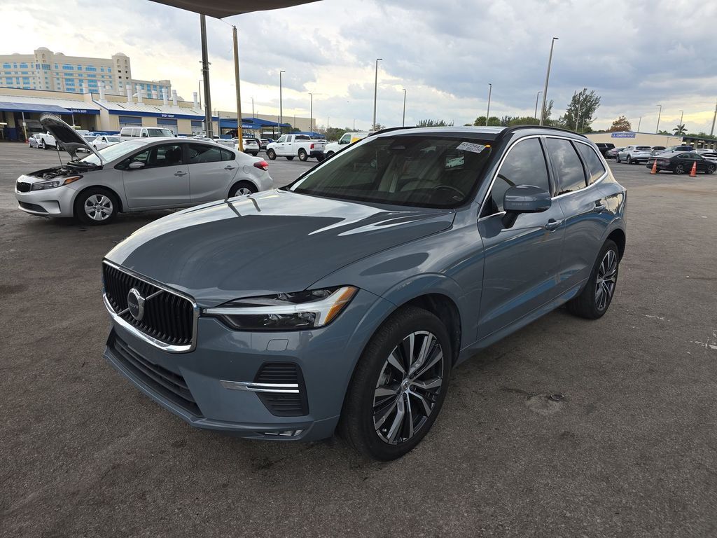 2022 VOLVO XC60