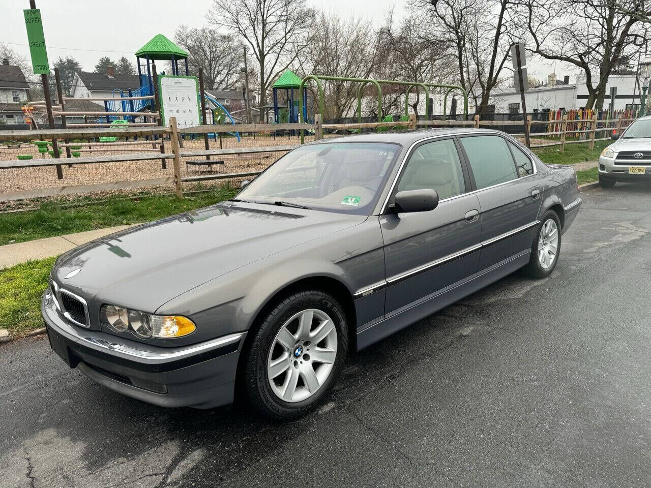 2001 BMW 7 Series