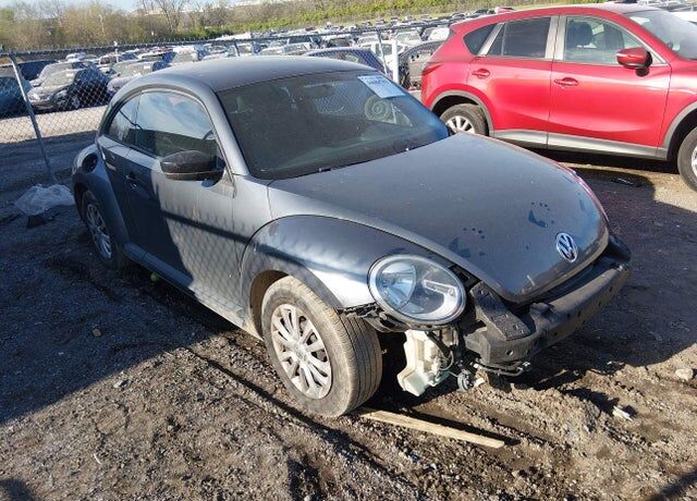 2012 VOLKSWAGEN Beetle