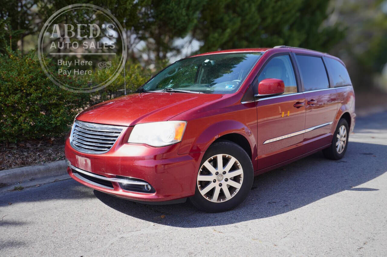 2013 CHRYSLER Town and Country