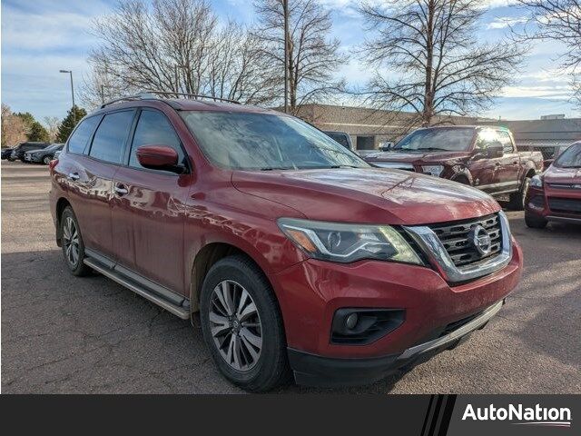 2017 NISSAN Pathfinder