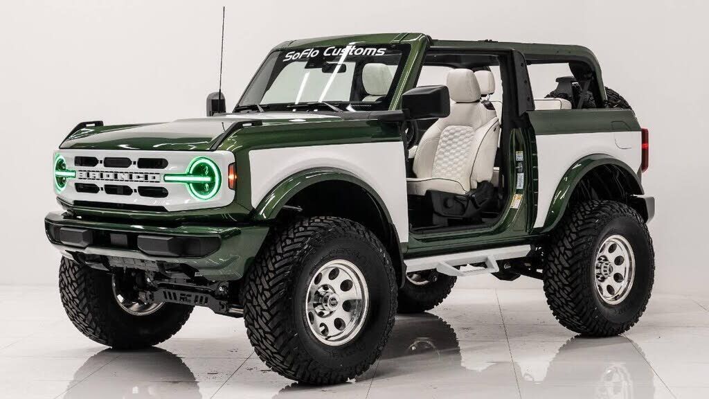 2023 FORD Bronco