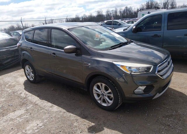 2017 FORD Escape