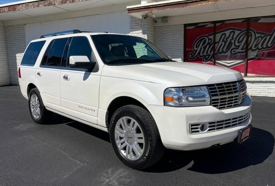 2012 LINCOLN Navigator