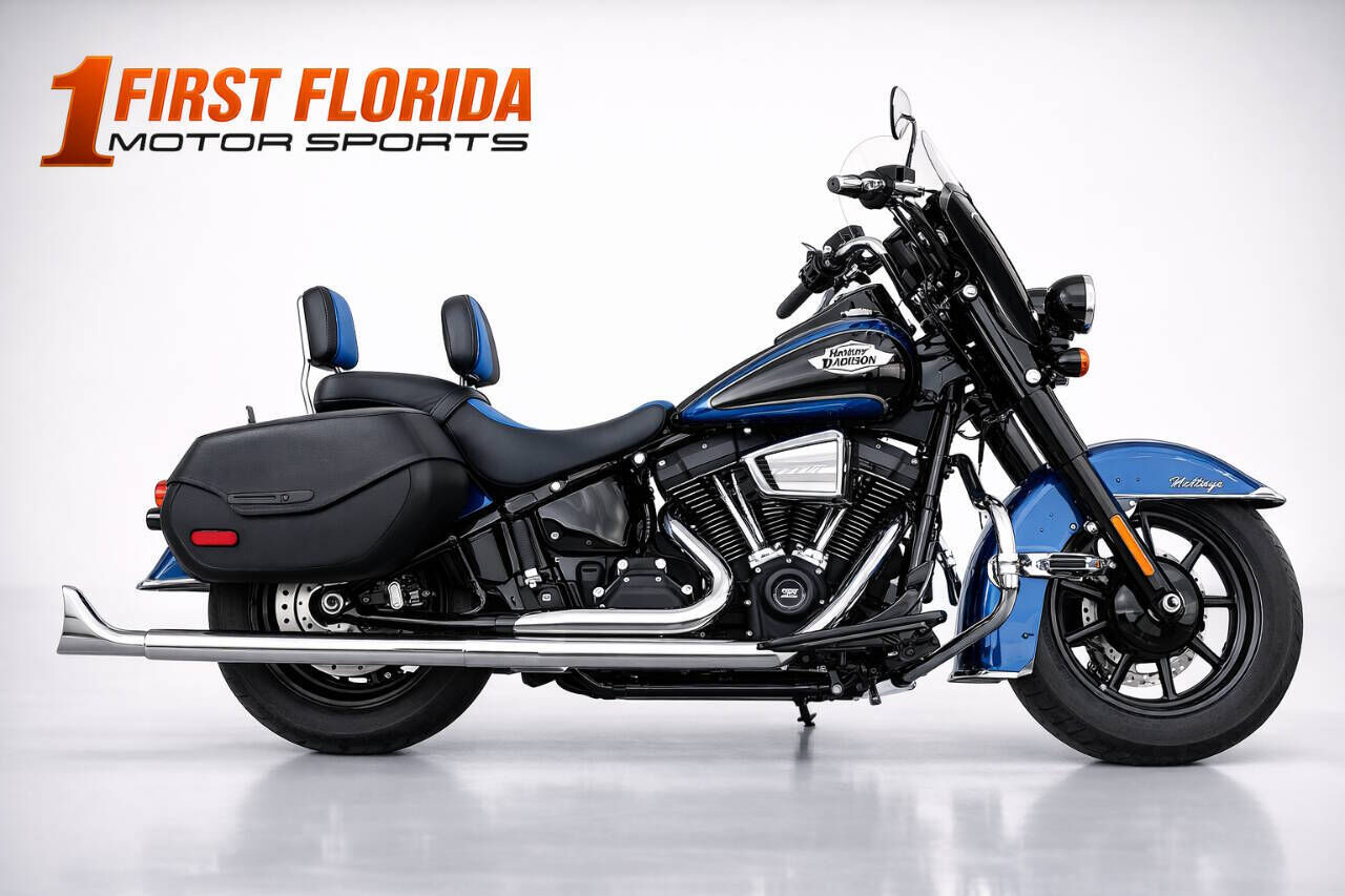 2022 HARLEY DAVIDSON FLHCS / Heritage Classic 114