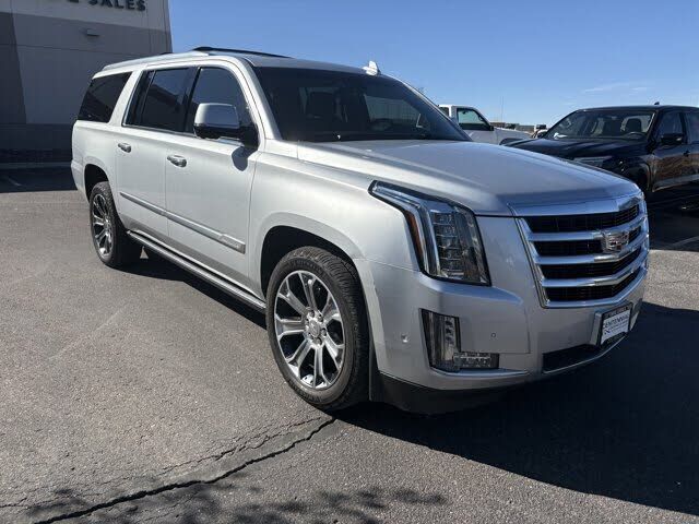 2018 CADILLAC Escalade ESV
