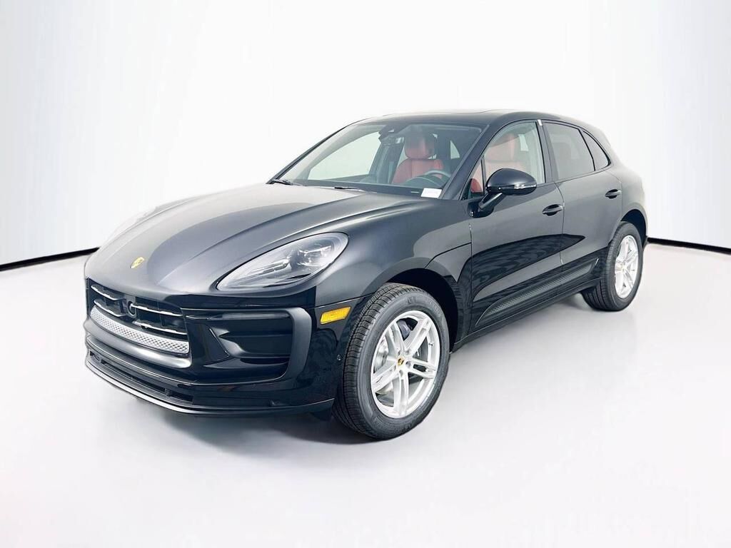 2026 PORSCHE Macan