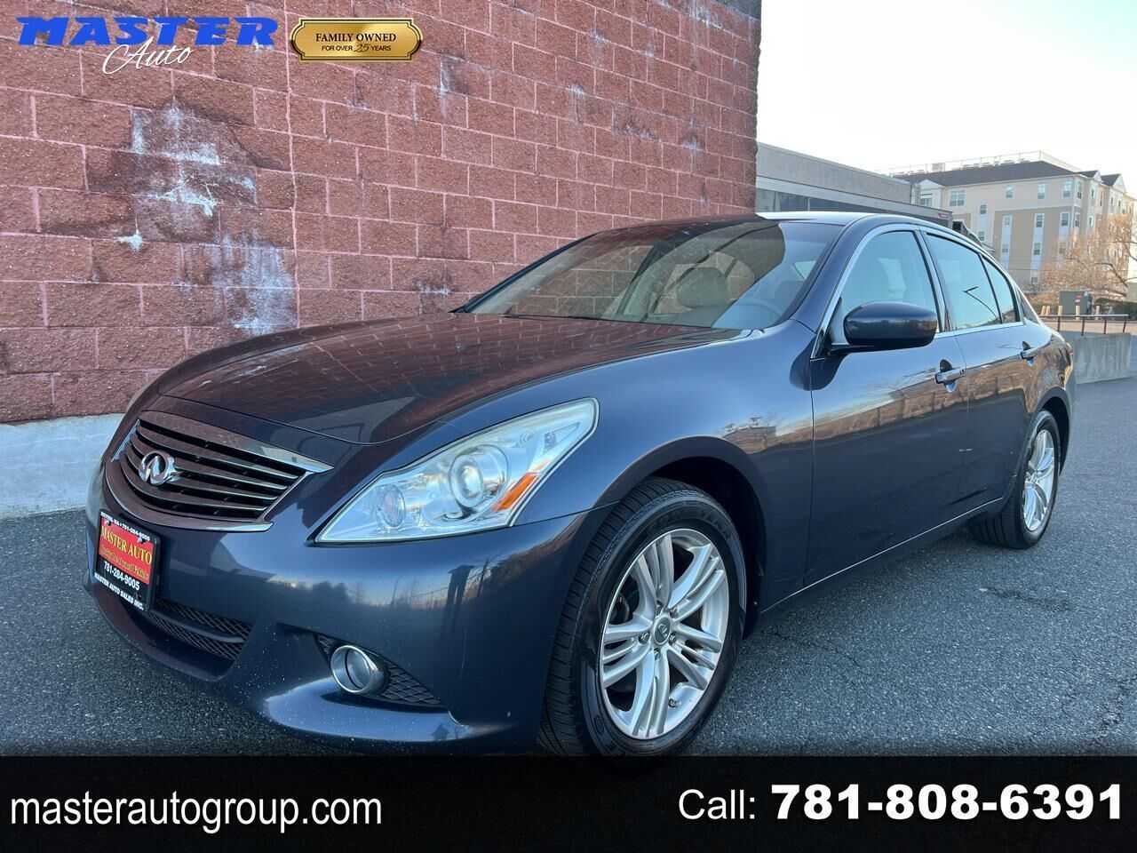 2013 INFINITI G37