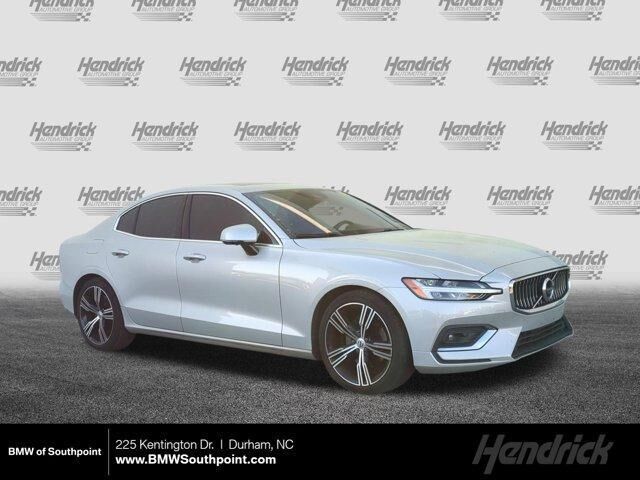 2021 VOLVO S60