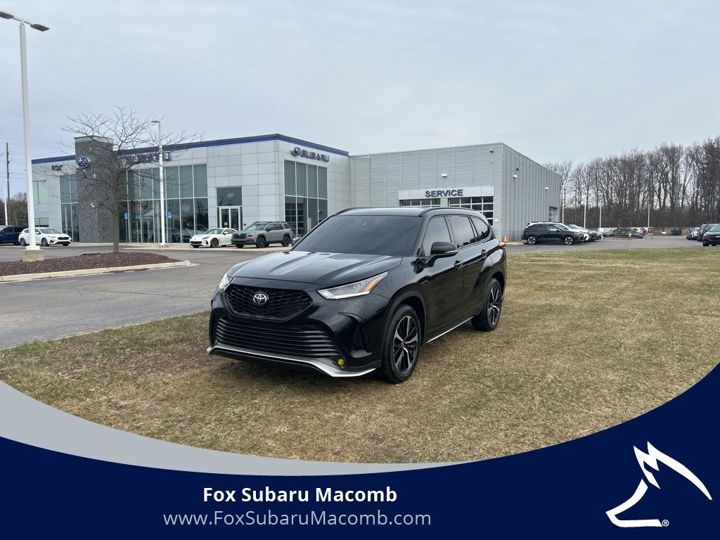 2021 TOYOTA Highlander