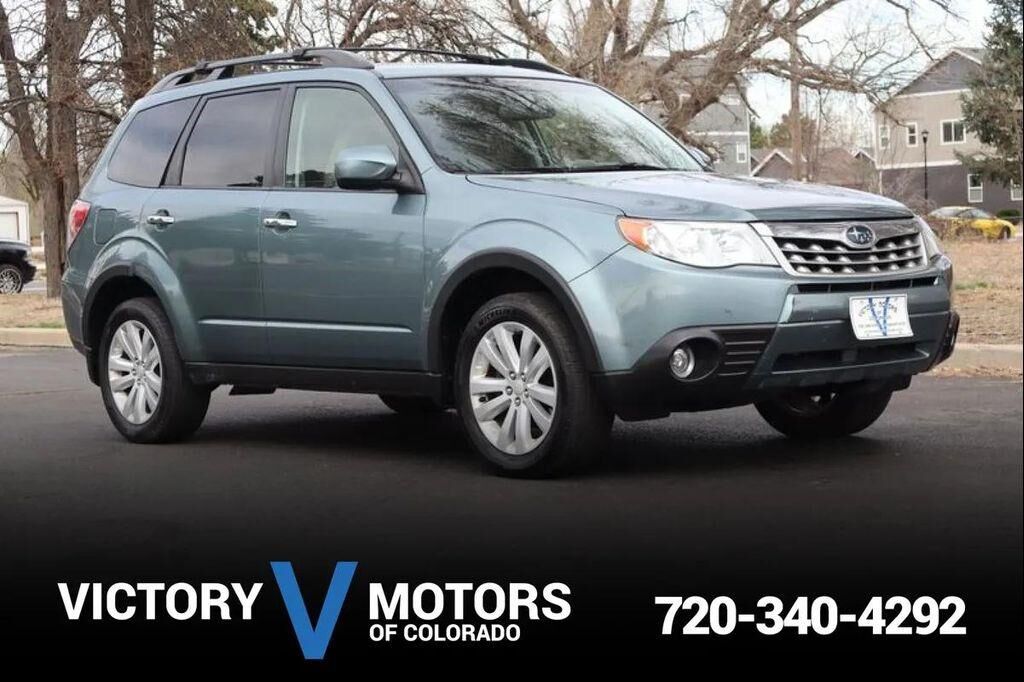 2011 SUBARU Forester