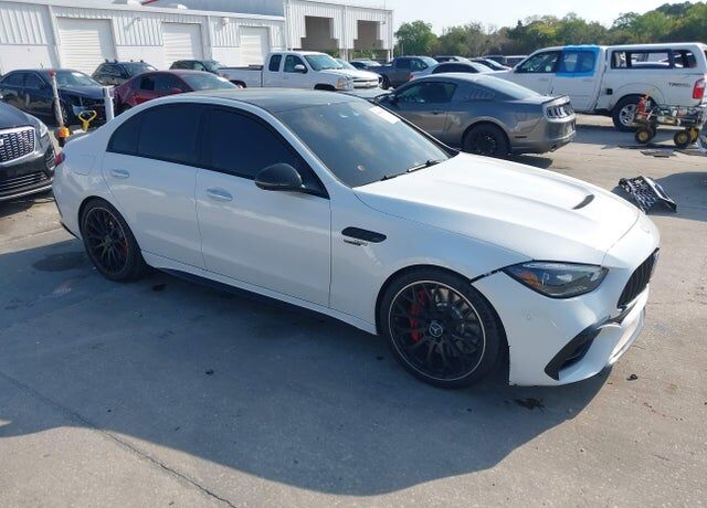 2024 MERCEDES-BENZ C-Class