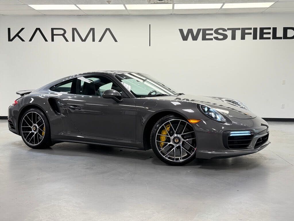 2019 PORSCHE 911