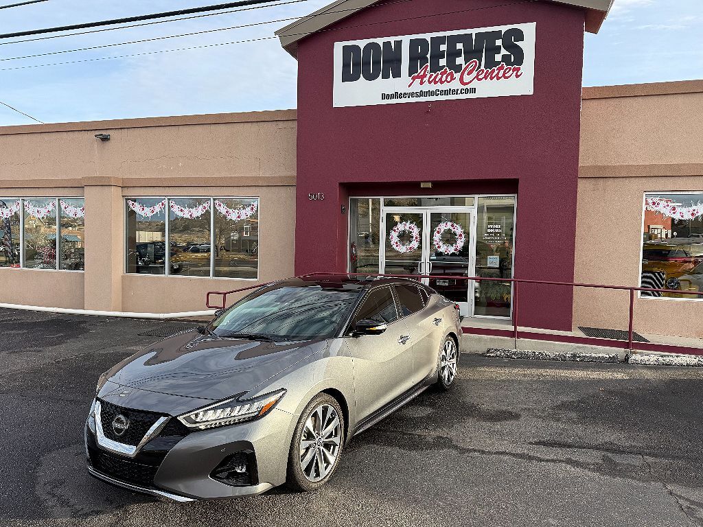 2023 NISSAN Maxima