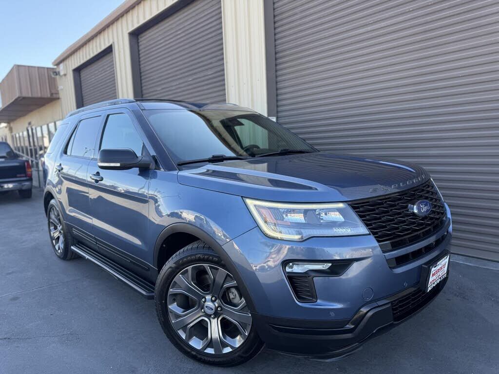 2018 FORD Explorer