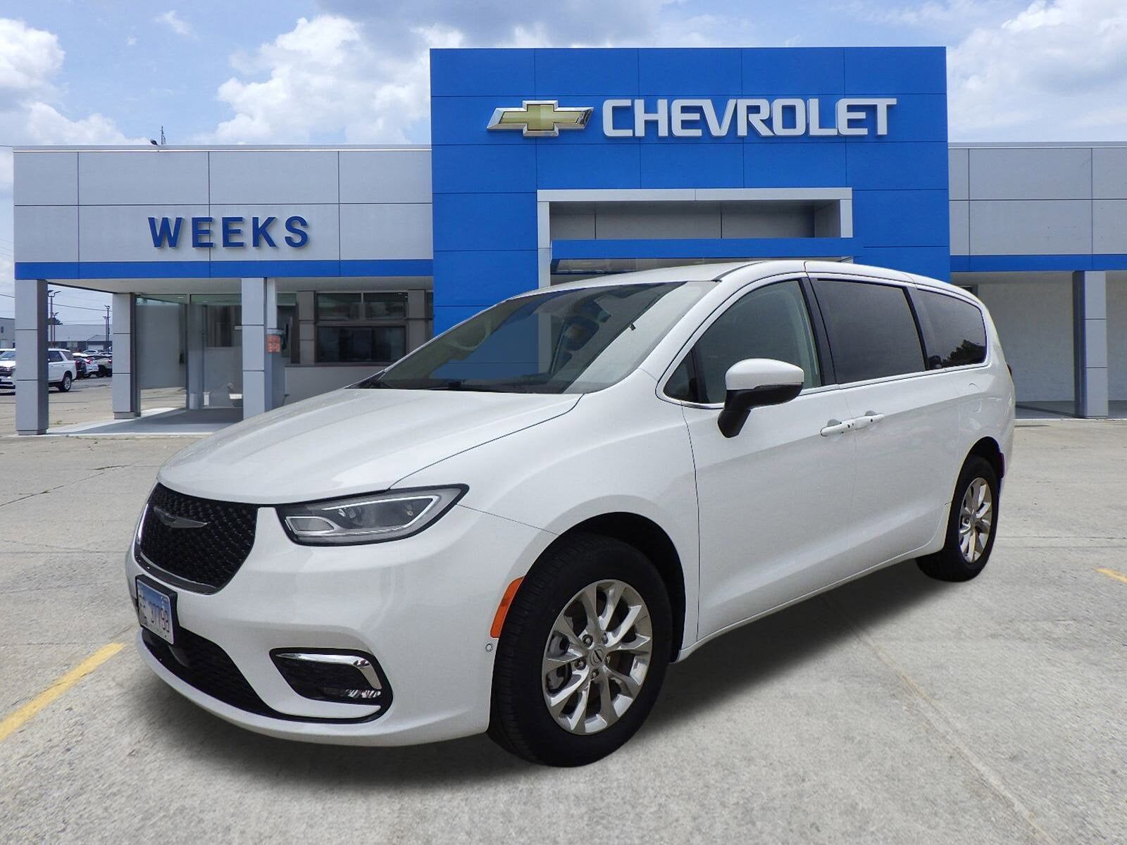 2023 CHRYSLER Pacifica