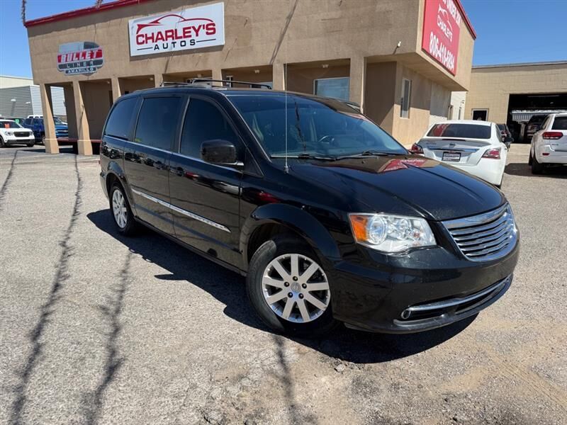 2015 CHRYSLER Town and Country