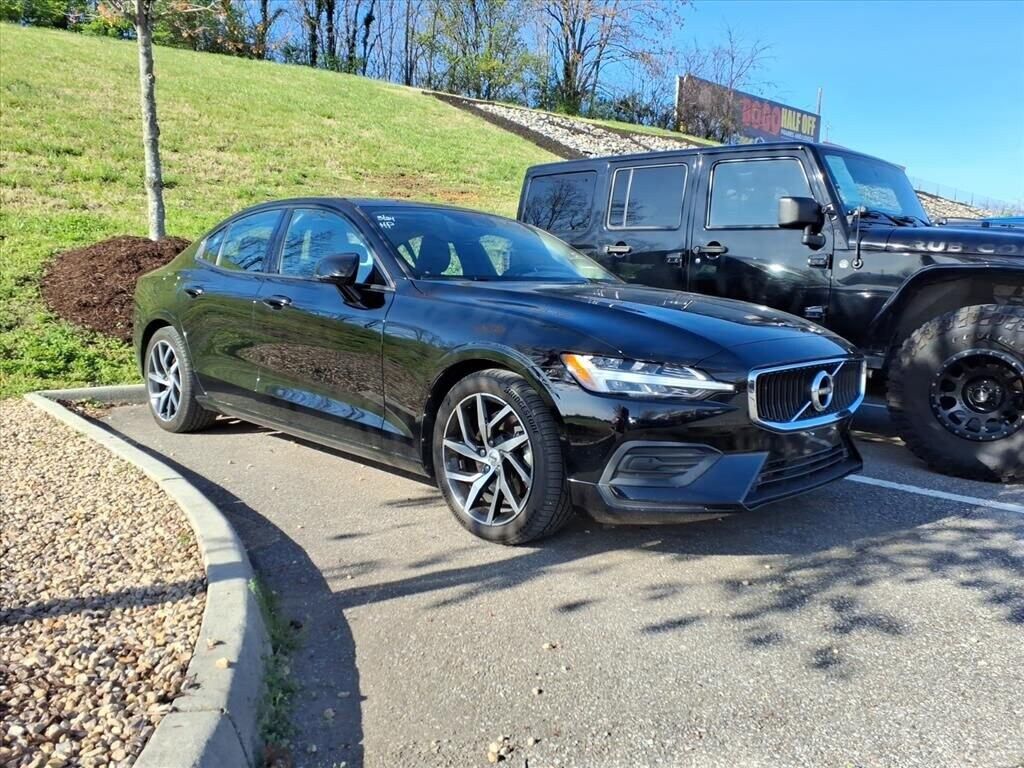 2020 VOLVO S60