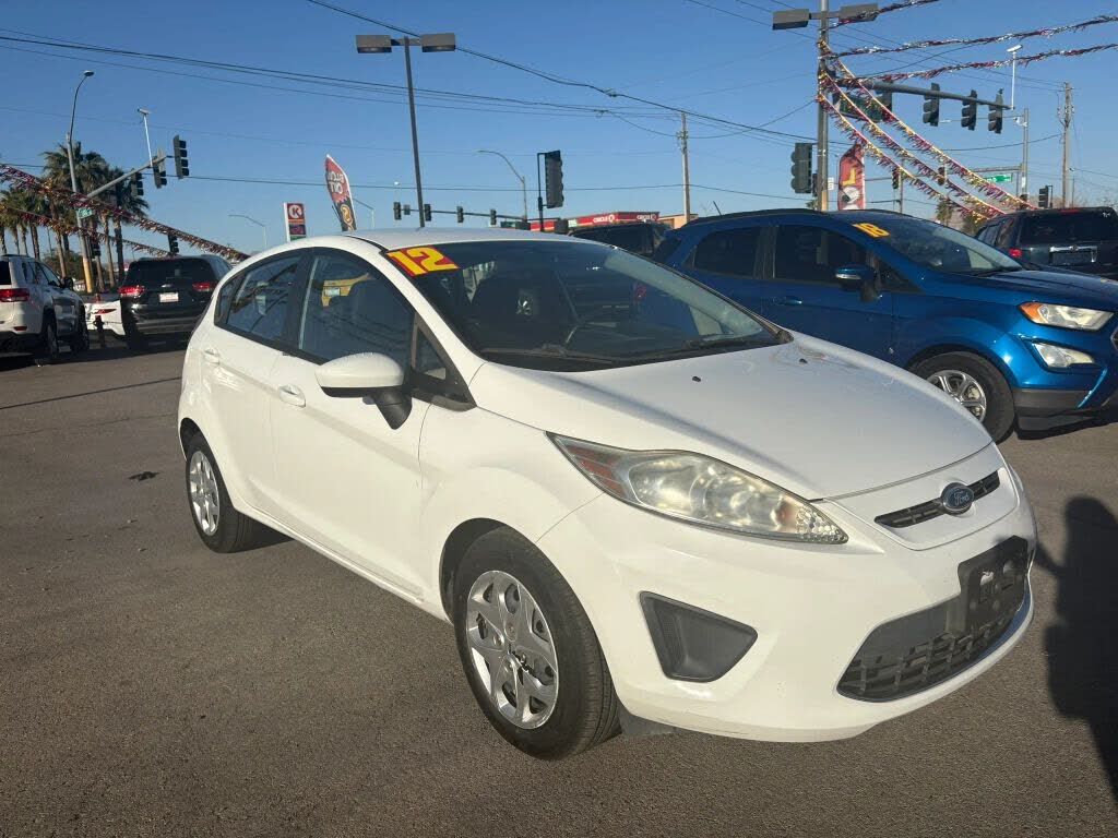 2012 FORD Fiesta