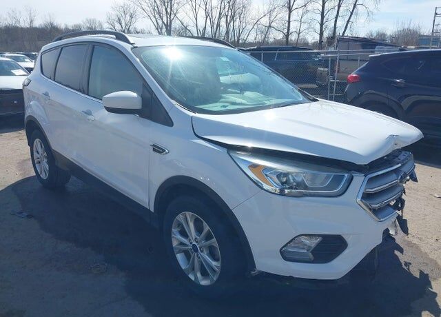 2017 FORD Escape