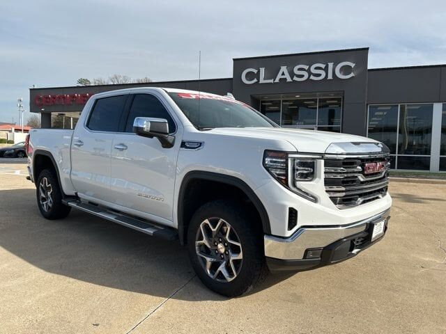 2023 GMC Sierra