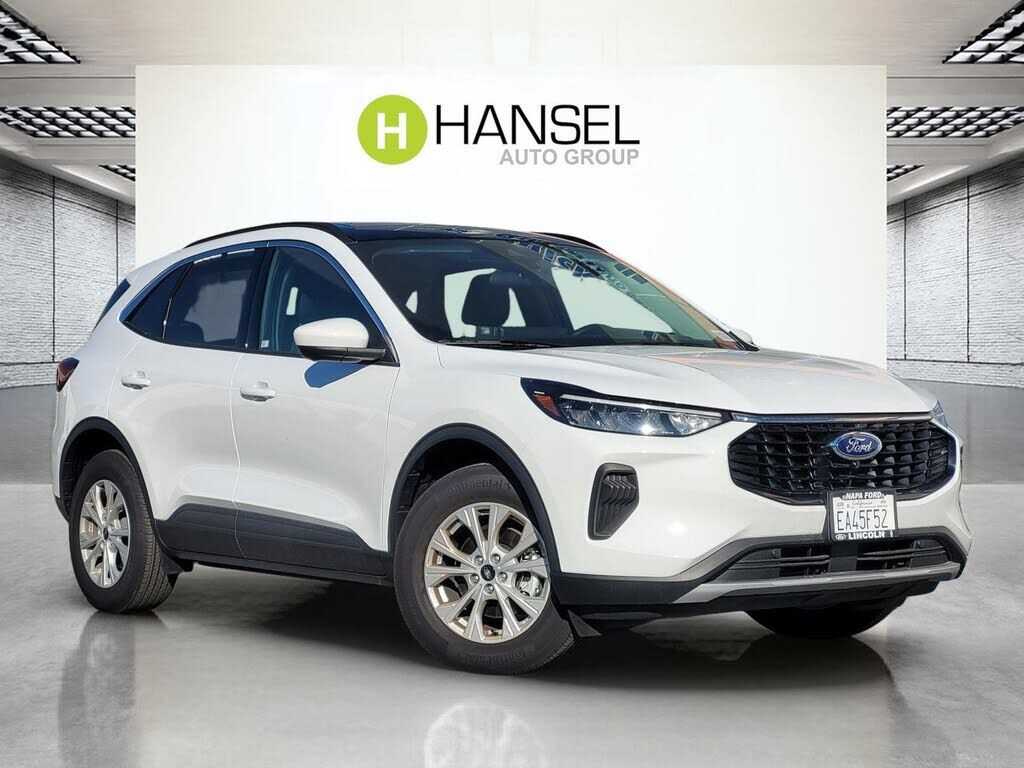 2024 FORD Escape