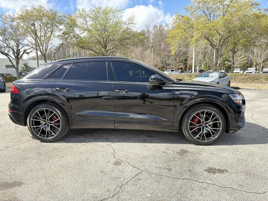 2023 Audi Q8