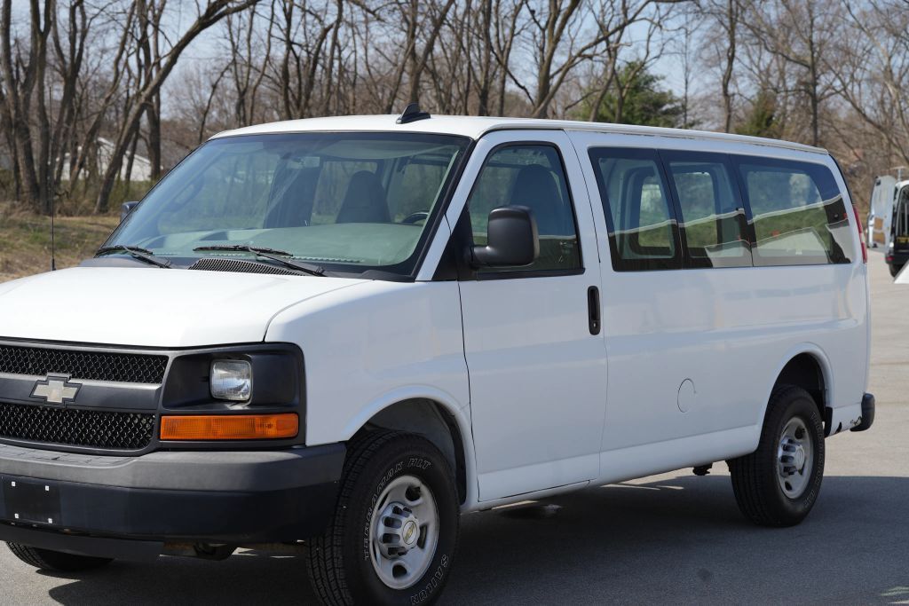 2016 CHEVROLET Express