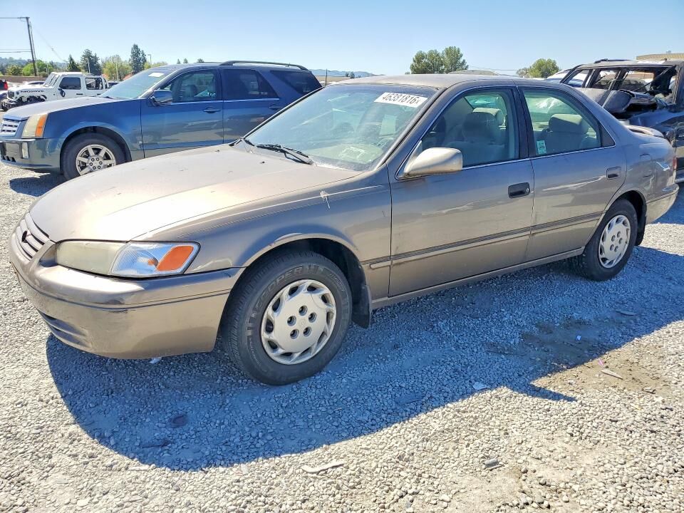 1999 TOYOTA Camry