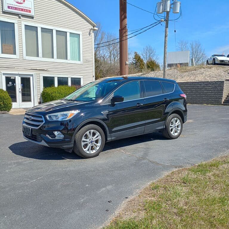 2017 FORD Escape