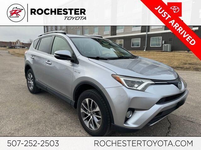 2017 TOYOTA RAV4