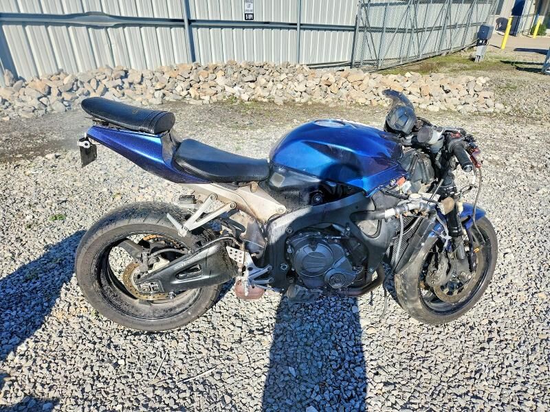 2007 HONDA CB
