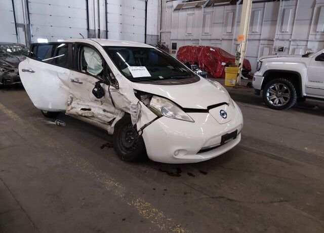 2013 NISSAN Leaf