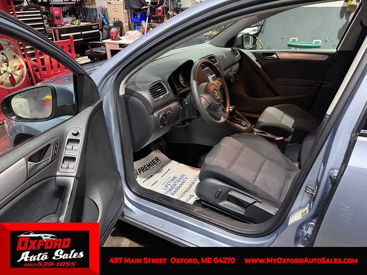 2010 VOLKSWAGEN Golf