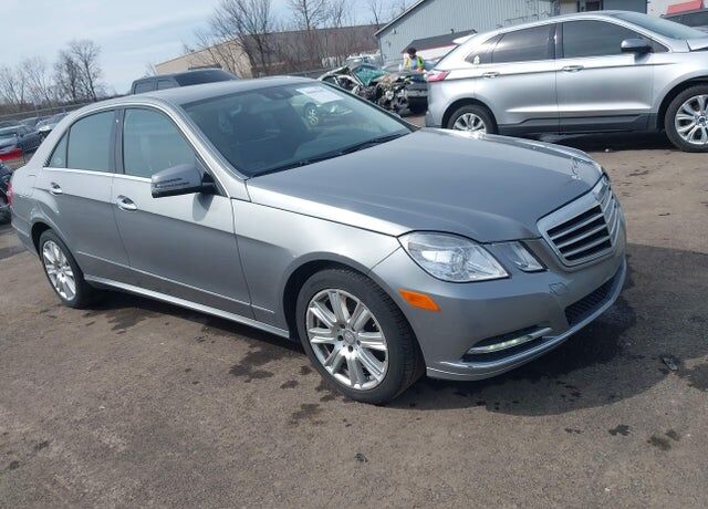 2013 MERCEDES-BENZ E-Class