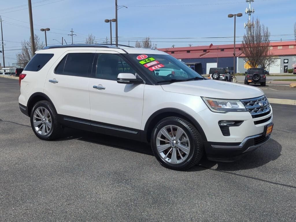 2019 FORD Explorer