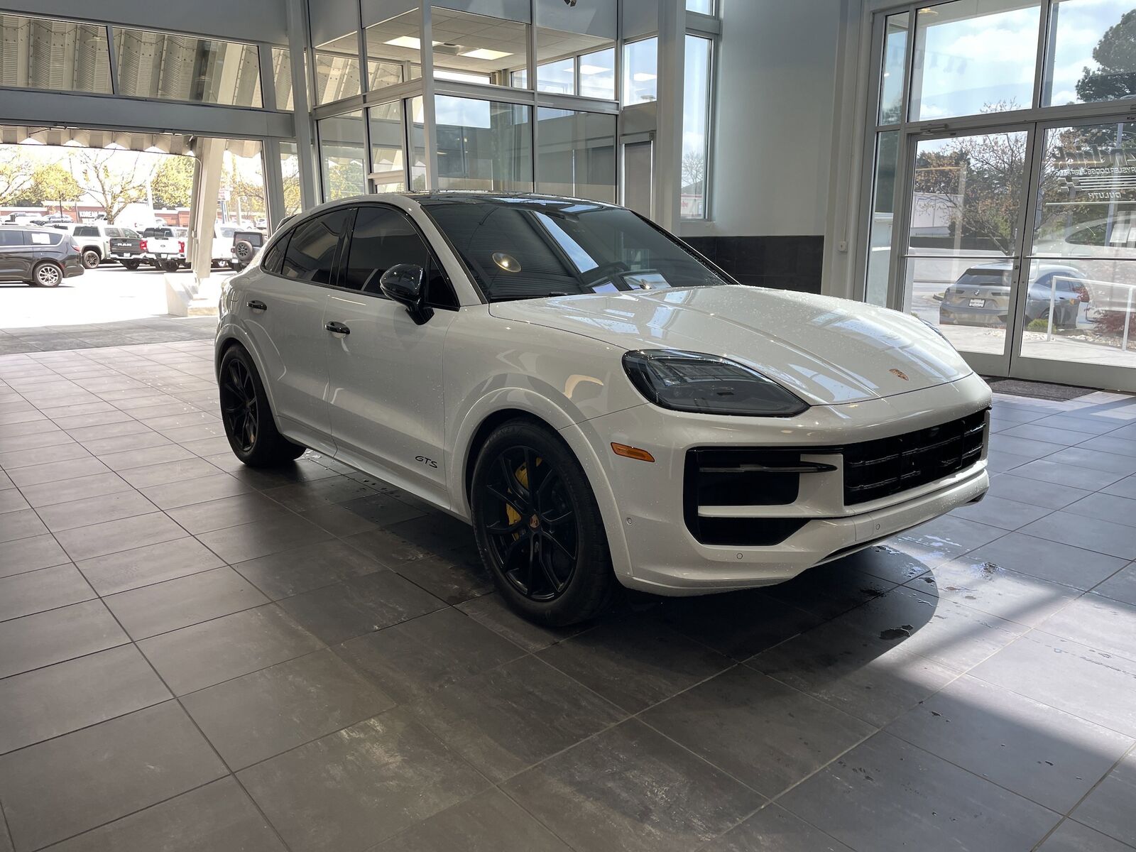 2026 PORSCHE Cayenne