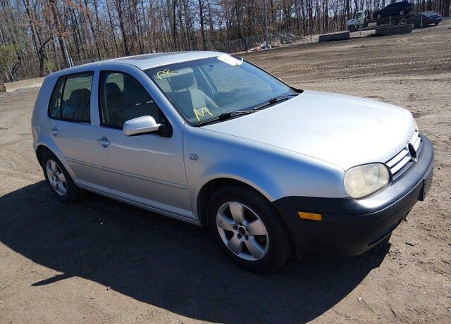 2004 VOLKSWAGEN Golf