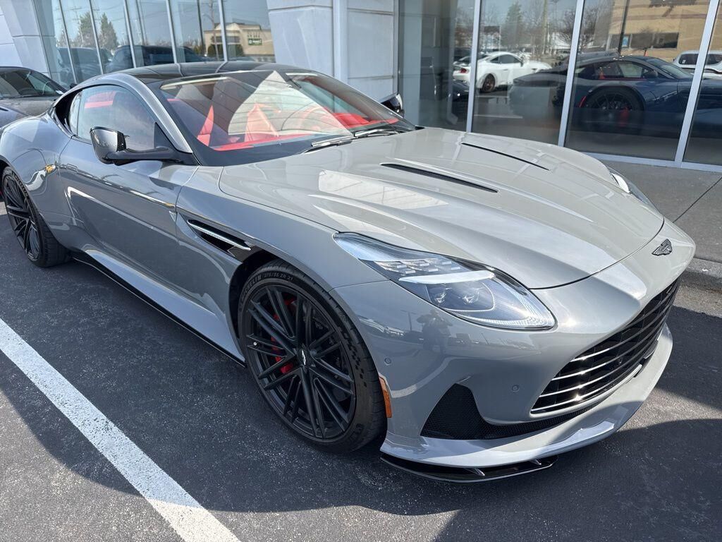 2024 ASTON MARTIN DB12