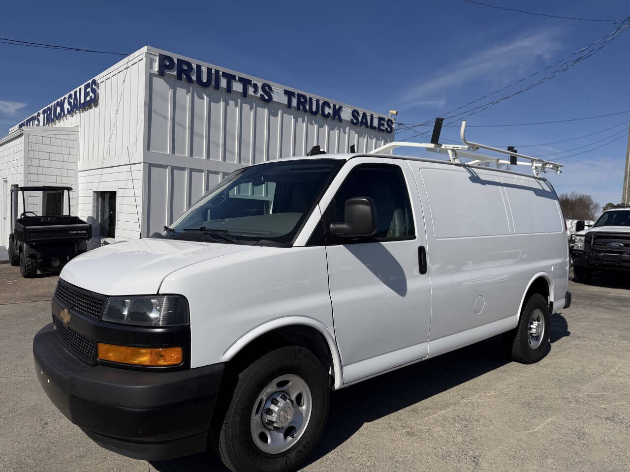 2020 CHEVROLET Express
